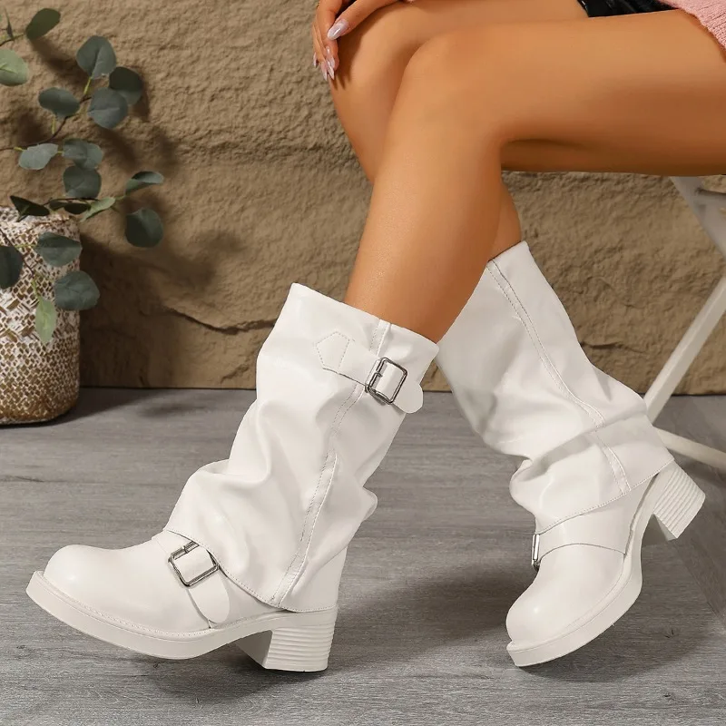 Retro Round-toe Fashion Boots with Elasticized Cuffs, Leather Belt Loops, and Pleated Folds in The Middle of The Boot.