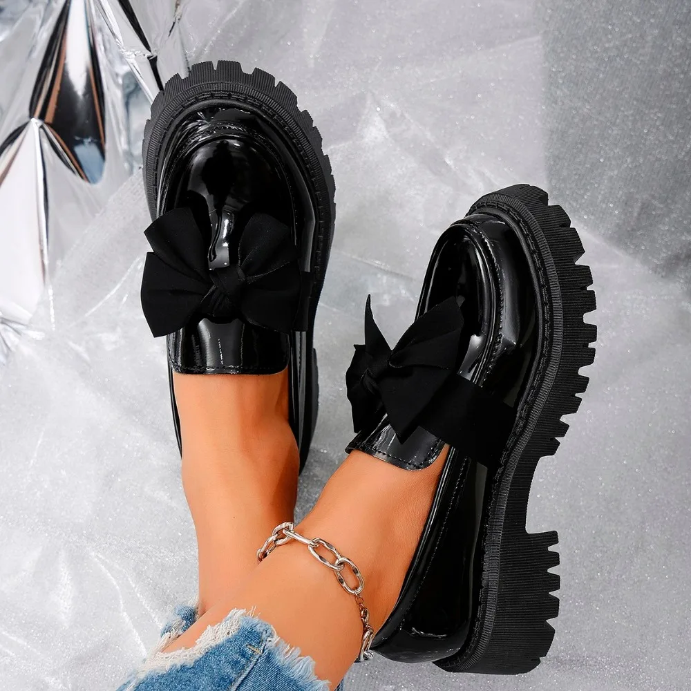 

2025 Big Bowtie Chunky Platform Pumps Women Trend Preppy Style Thick Bottom Black Loafers Woman Pu Leather Slip On Uniform Shoes