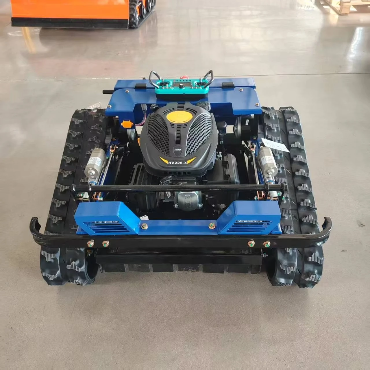 

Высокомощная многофункциональная гусеничная косилка для парковки и лесного озеленения, обрезка фермы, прополка, газонокосилка с дистанционным управлением