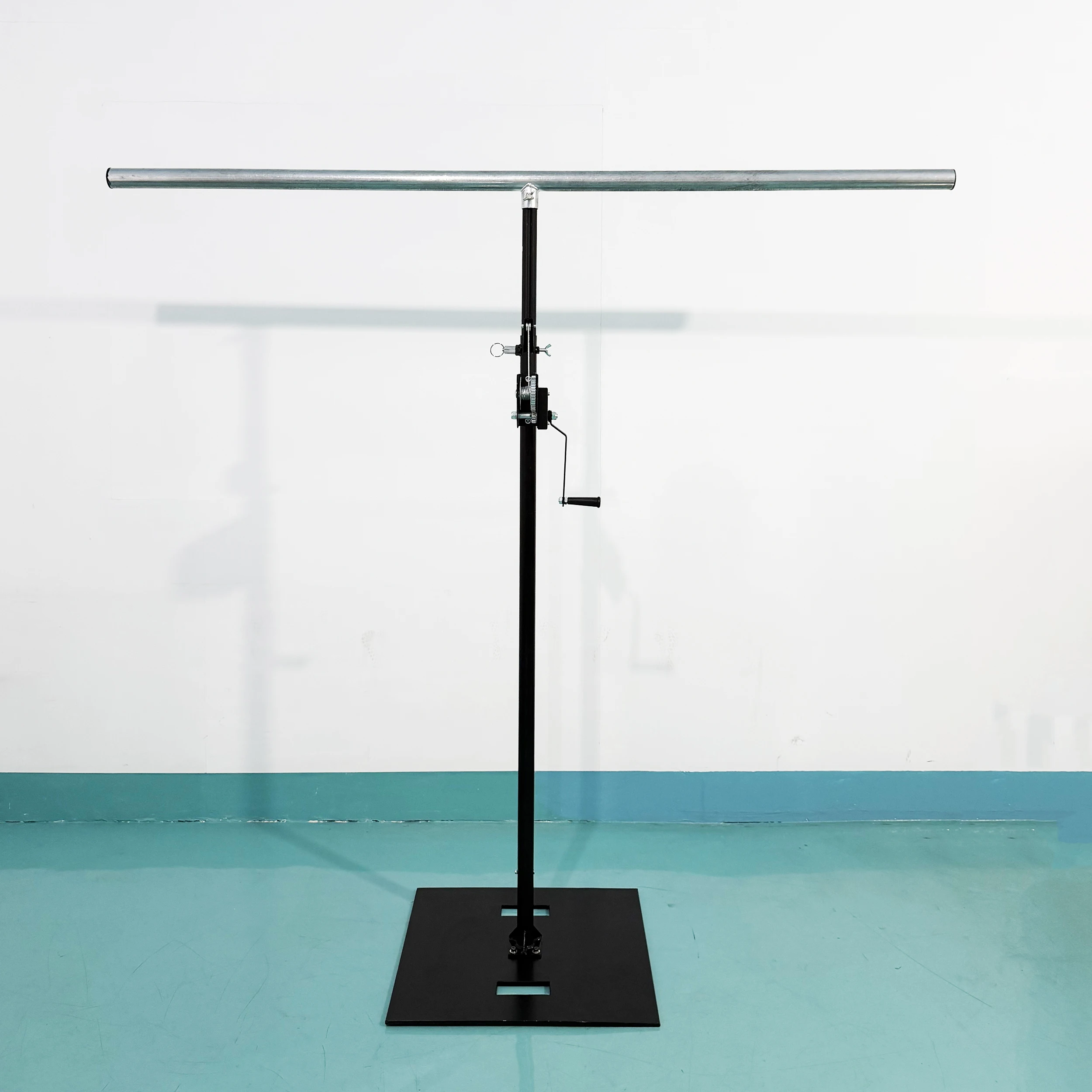 【Direct Factory Sale】Adjustable 3M Iron Display Stand, 1.7-3M Height, 60KG Load Capacity With 1.84M Standard Crossbar