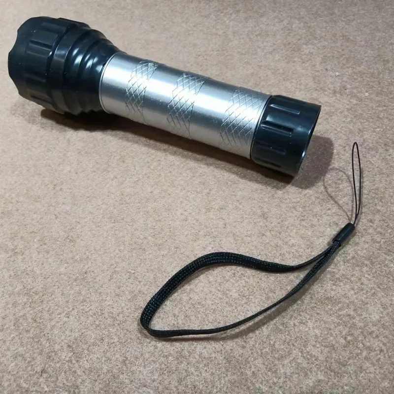 NUOVO salvadanaio privato di grande volume Stash Hider Diversion segreta Torcia a LED sicura Può essere sicuro per nascondere denaro Strumenti di gioielli