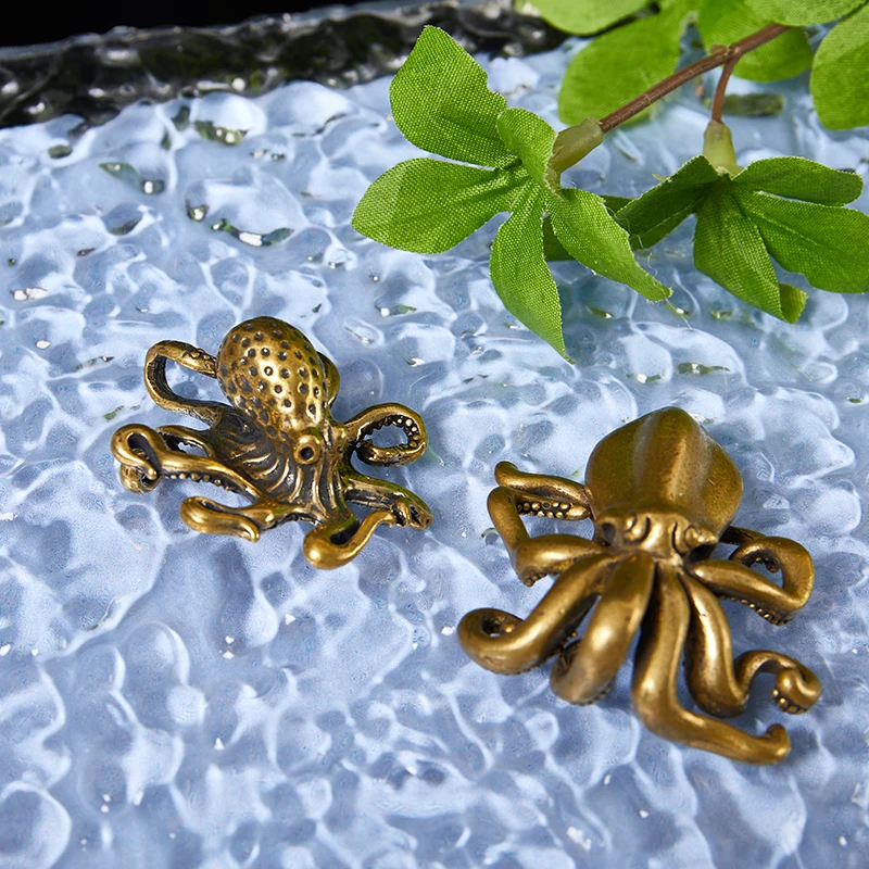 Small Octopus Statue Metal Brass Tea Pet Table Ornament Lucky Home Decorations