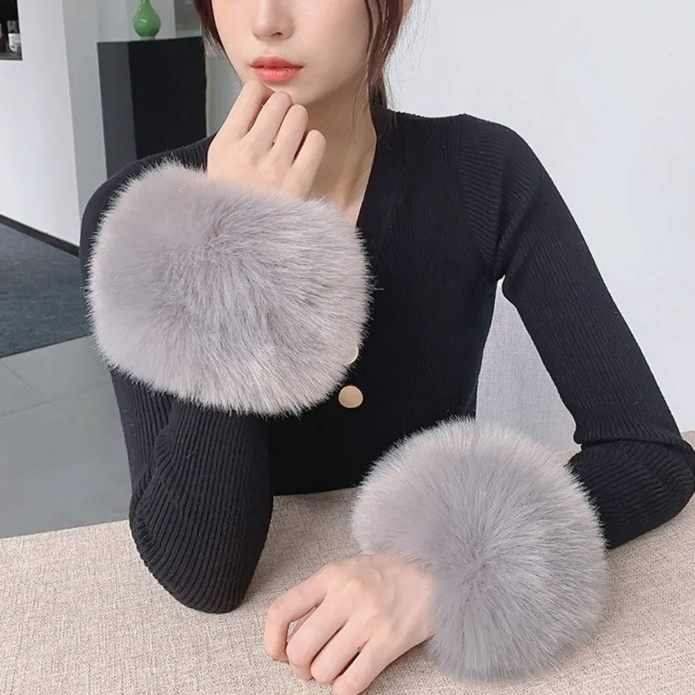 Comfortable Solid Color Faux Fur Wrist Cuffs Keep Warm Elastic Jacket Arm Warmers Soft Decorative Plush Sleeve Covers Ladies