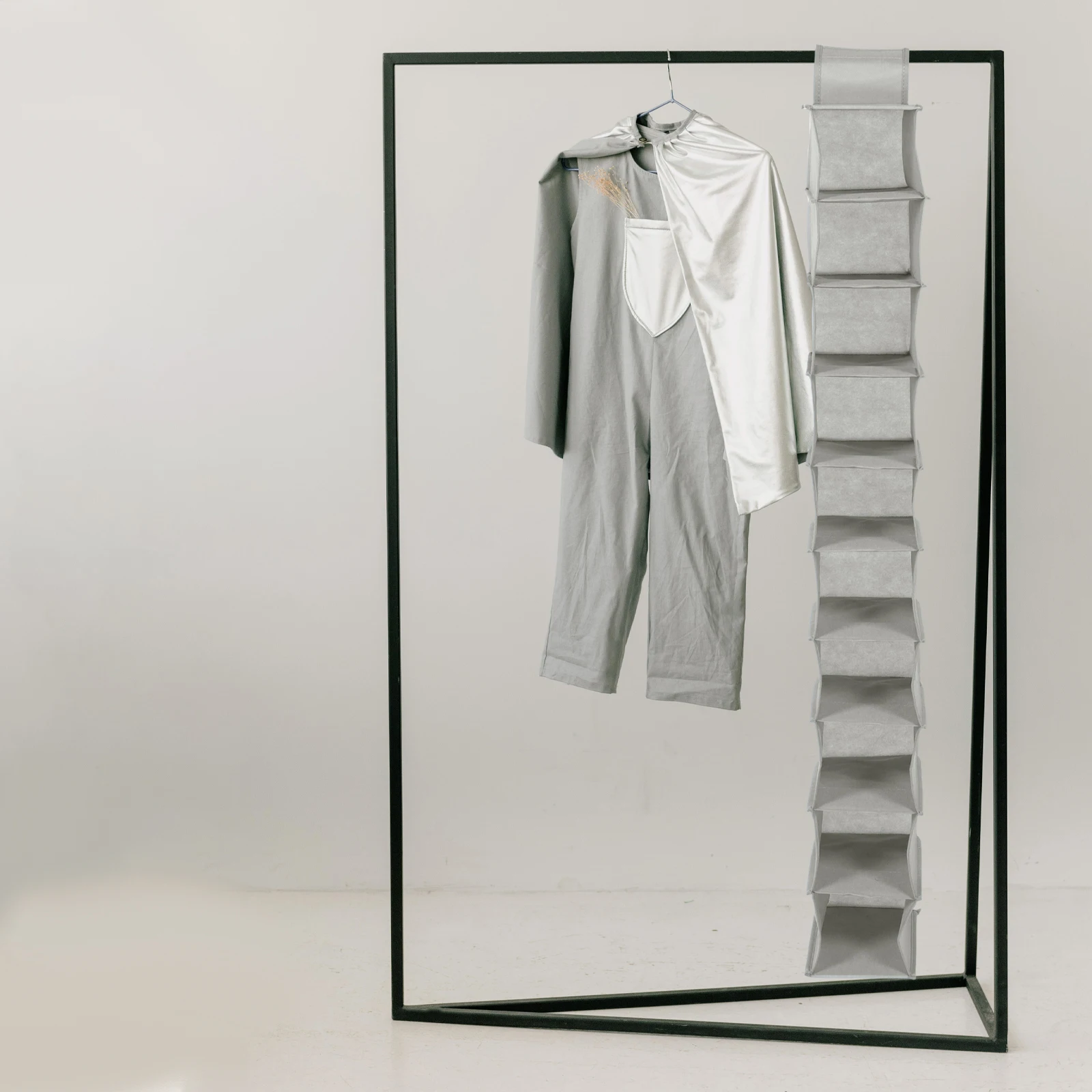 

1pc Folding Shoe Storage Hanging Bag Wardrobe Foldable Pocket Non-woven Fabric Closet Organizer Home Dormitory Storage