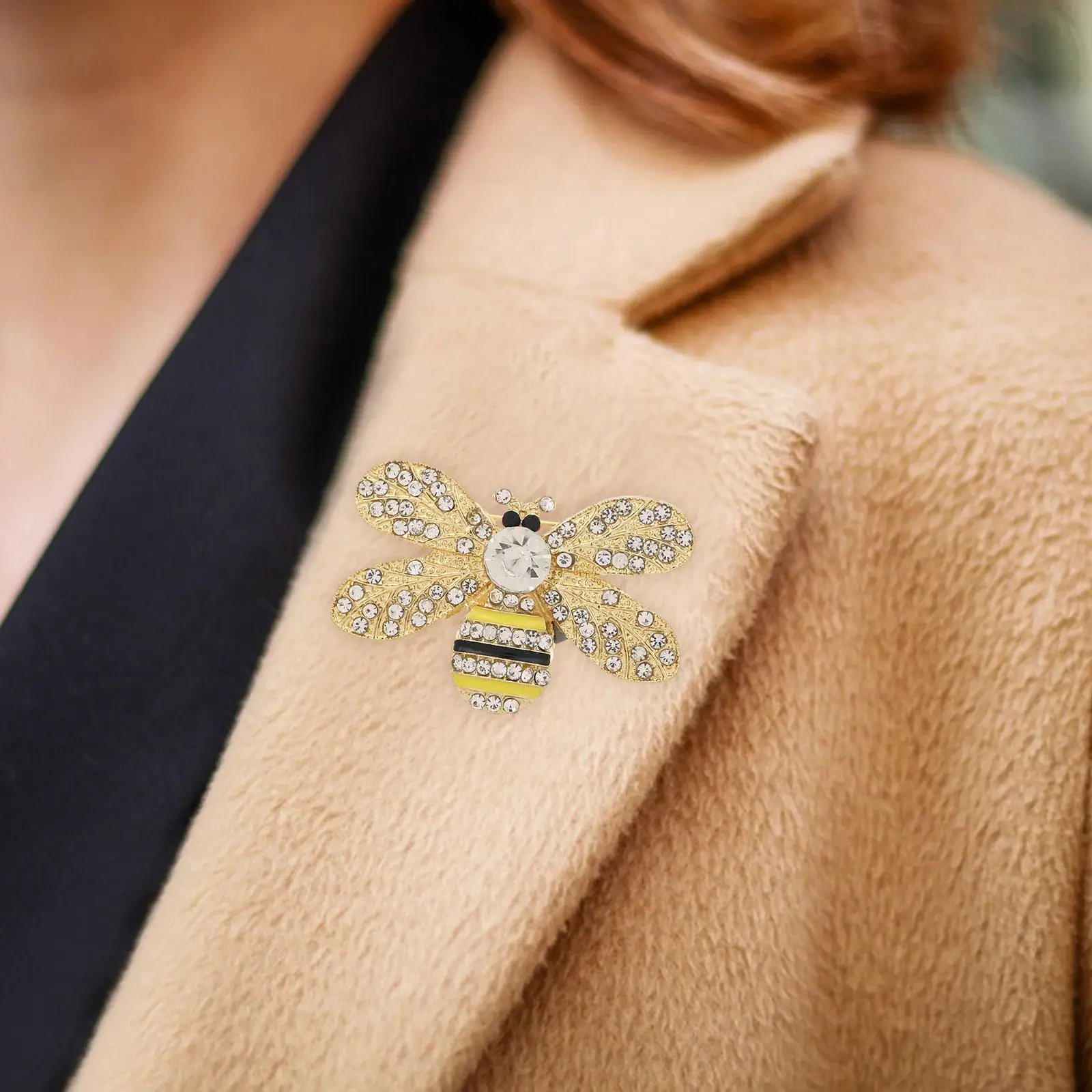 Bee Brooch Pin Fashionable Decoration Costume Accessories Lapel Pin Rhinestone Brooches for Suit Clothing Dress Gifts Ladies