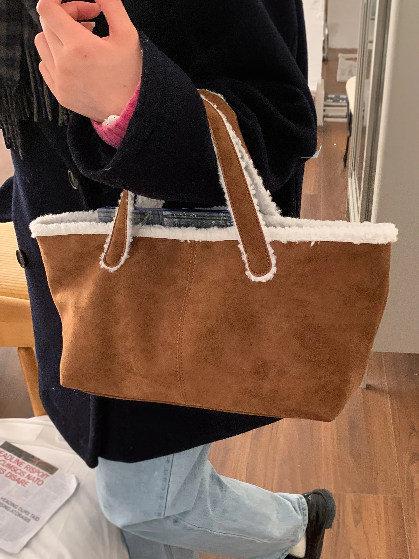 

Retro Suede Faux Fur Tote Bag Women's Large Capaci Handbag Casual Sle Double Handle Zipper Closure Soft Leather Handbag