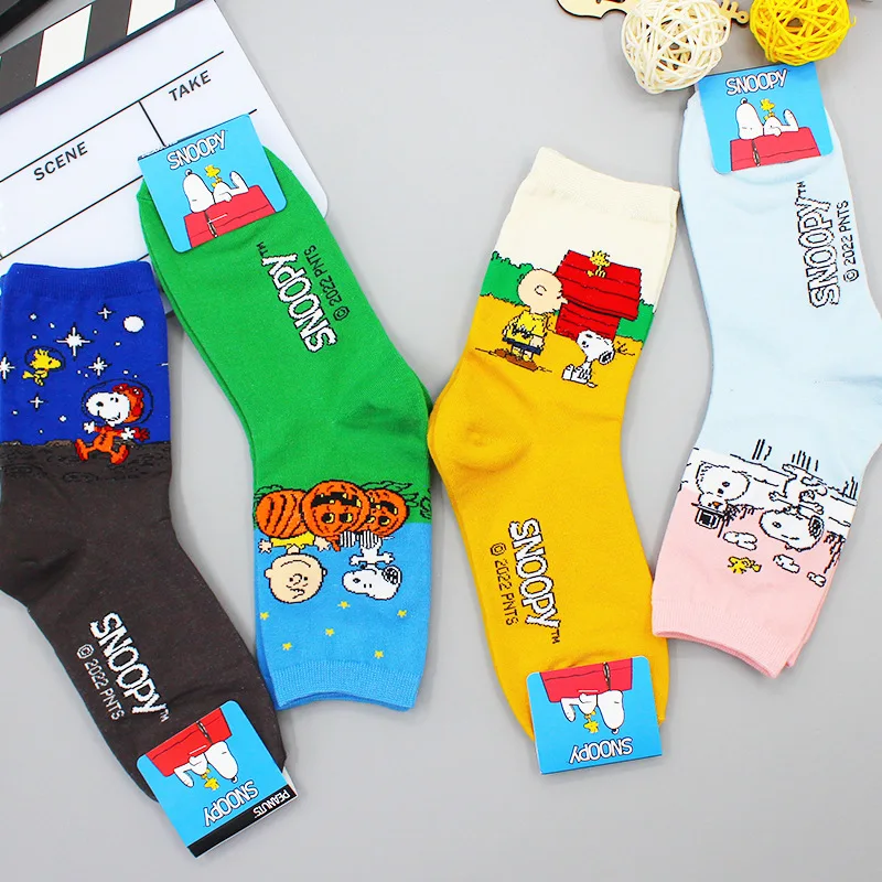 Kawaii Peanuts Snoopy Charlie calcetines de algodón de tubo medio, calcetines rectos antideslizantes, absorción del sudor, transpirables, cómodos, regalo para niñas