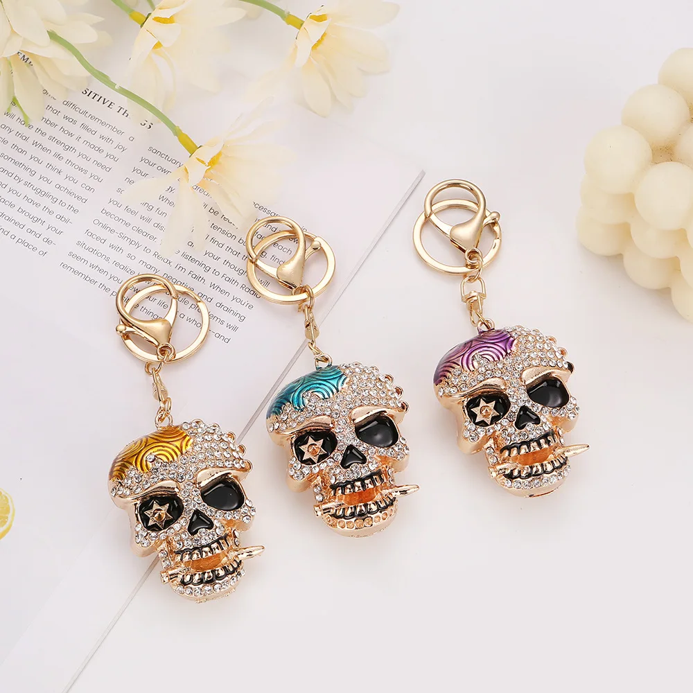 Rhinestone Skull Keychain Alloy Crystal Skeleton Key Ring Creative DIY Jewelry Accessory  Suitable for giving gifts to friends