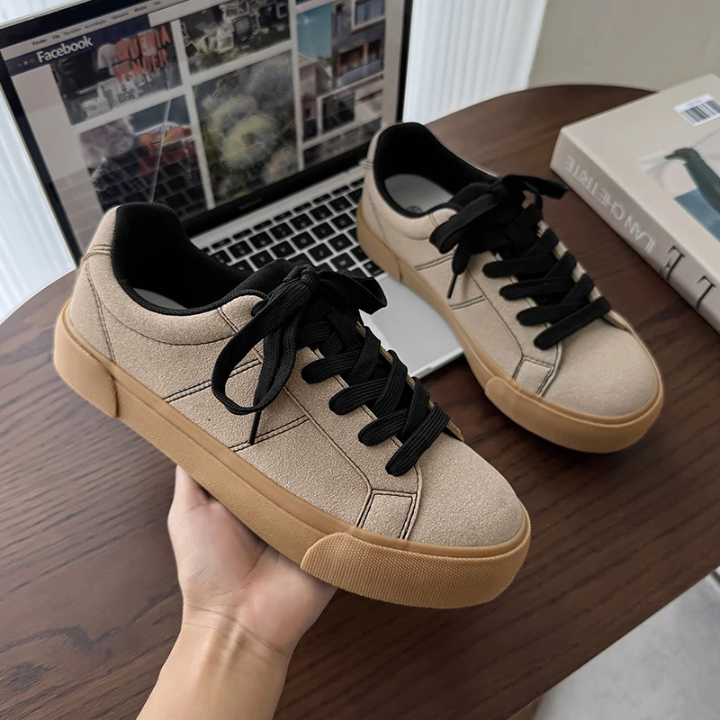 

​ Уличная обувь Viral 2025 — острые туфли для скейтбординга, ретро-американский стиль, толстая подошва, повседневная и модная, удобная для пеших прогулок