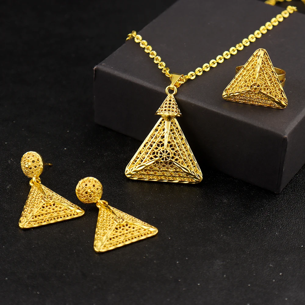 

Luxury Arabic Gold-Tone Wedding Set: Dubai Bridal Necklace, Earrings & Ring, Vintage Style Gift for Nigerian Women