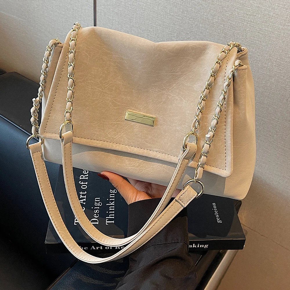 High Grade Vintage Chain One Shoulder Bag Female Delicate Solid Color Buckle Soft Handbags Daily Commute Underarm Bags