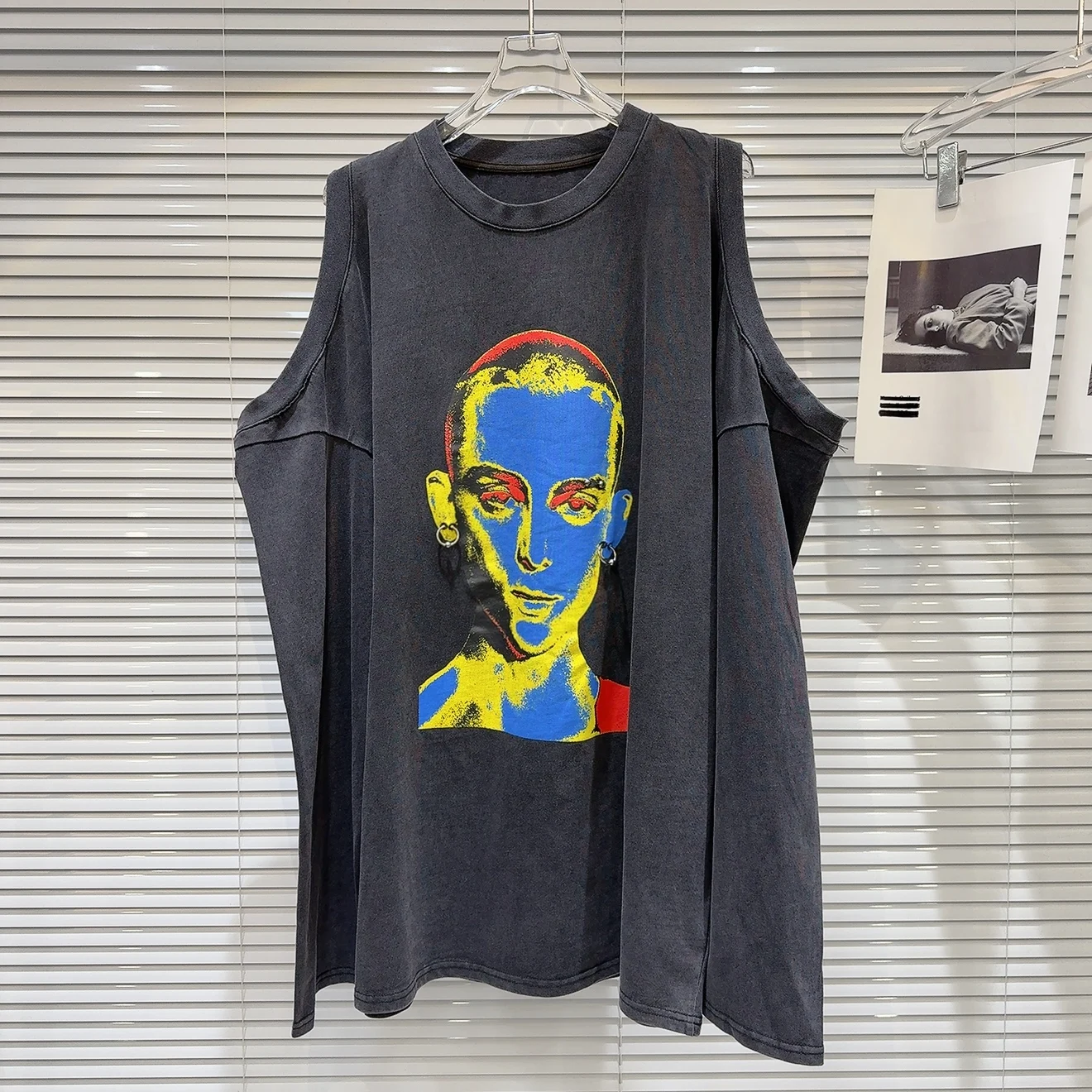 

2025 Summer Vintage American Print Off Shoulder Long Sleeve T Shirt Women Fashion Trendy