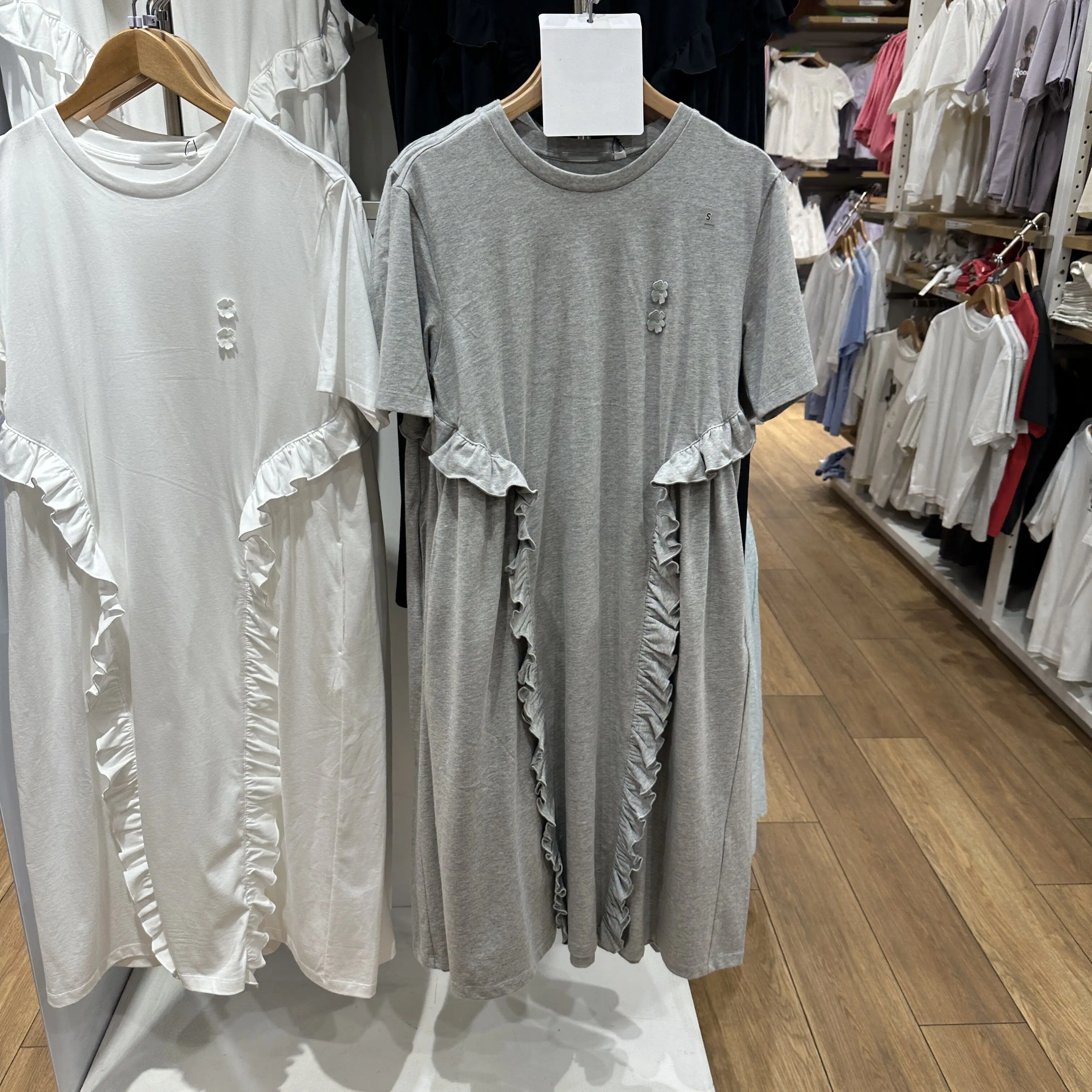 Casual round Neck Short Sleeve Midi Dress Loose Fit Women's Dress Bordered Hemline Try-On Room Summer Collection 2026