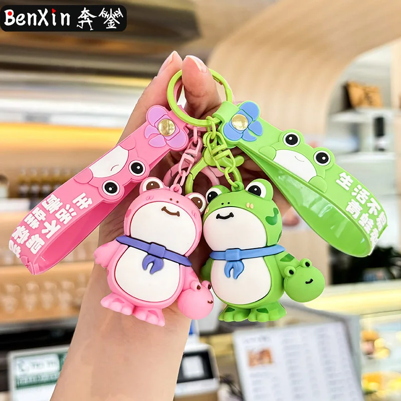 miniso フィギュアキーホルダーペンダント、絶妙なバッグ、キーチェーンリング、吊り下げ装飾は高級感があります。