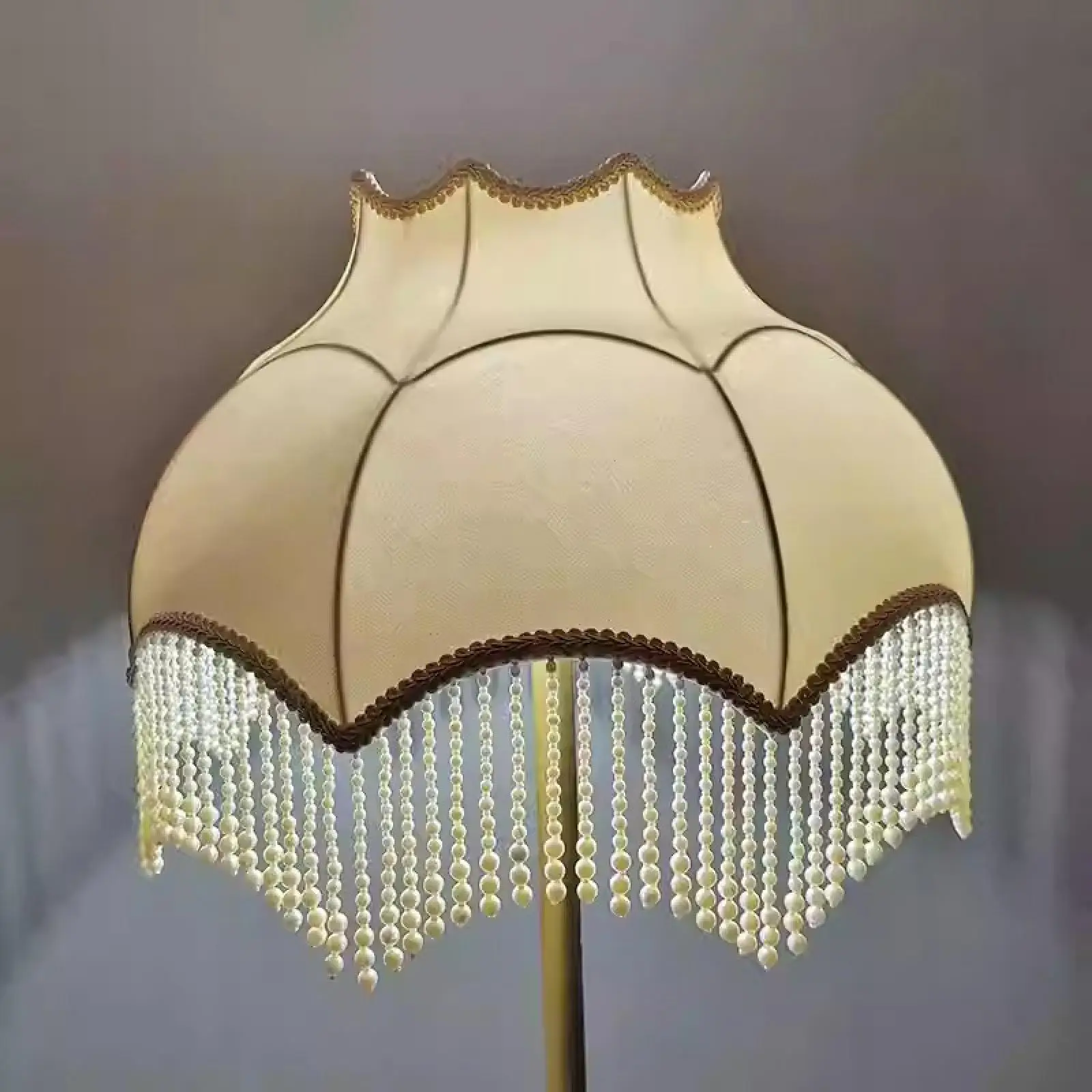 

Velvet Lamp Shade Romantic Vintage Bell Shape Scallop with Beaded Fringe Small Lampshade for Bedroom Home Office Hotel Decor