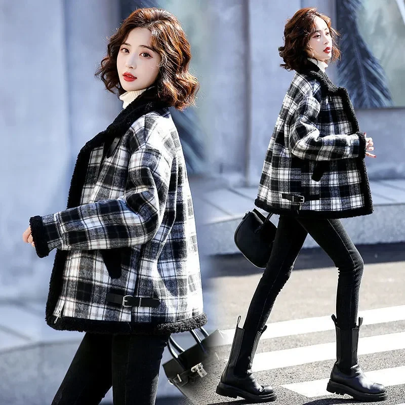 

Lamb Wool Coat For Women 2022 New Thickened Fashion Warm Everything Matching Plaid Lamb Wool Coat For Women Fashionable Commute