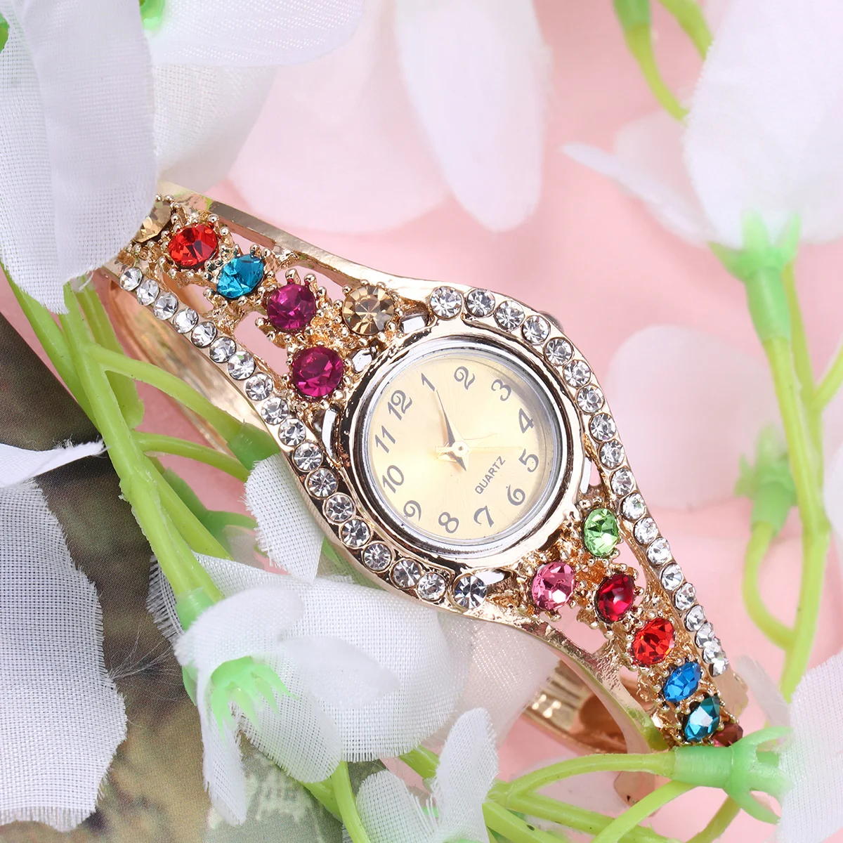 

Красочные кварцевые часы для женщин, роскошные модные часы с бриллиантовым браслетом, элегантные, подходят для подарков на день рождения, Рождество