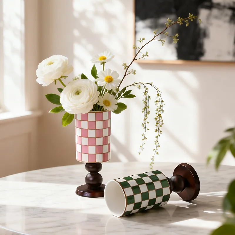 Checkerboard Ceramic Pedestal Vase Vintage Checkered Makeup Brush Storage Jar Room Hotel Fresh Flower Hydroponic Vase Home Decor