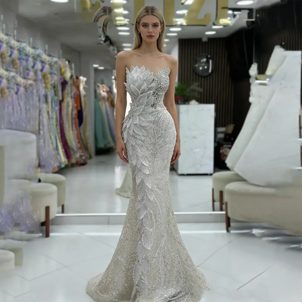 

Gorgeous Ivory White Arabic Evening Dress Customized Sparkle Crystals 3D Leaves Mermaid Wedding Engagement Gowns Party Dresses