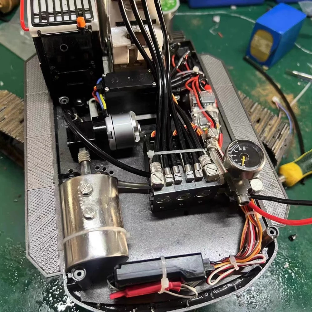 Huina 592 /593 /594 kit de mise à niveau hydraulique support métallique/vanne 3CH/réservoir de pompe à huile RC pelle hydraulique accessoires de mise à niveau