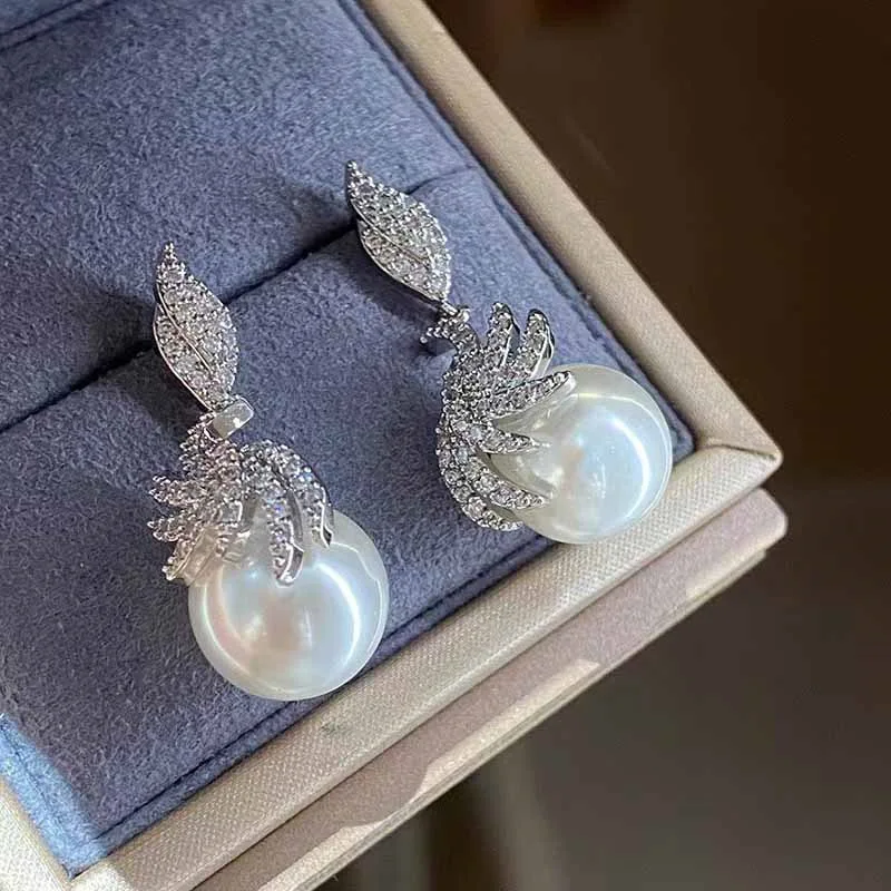 Romantic and Elegant Pearl Earring Exquisite Full Diamond Leaf bead earrings for women Bridal Wedding Jewelry