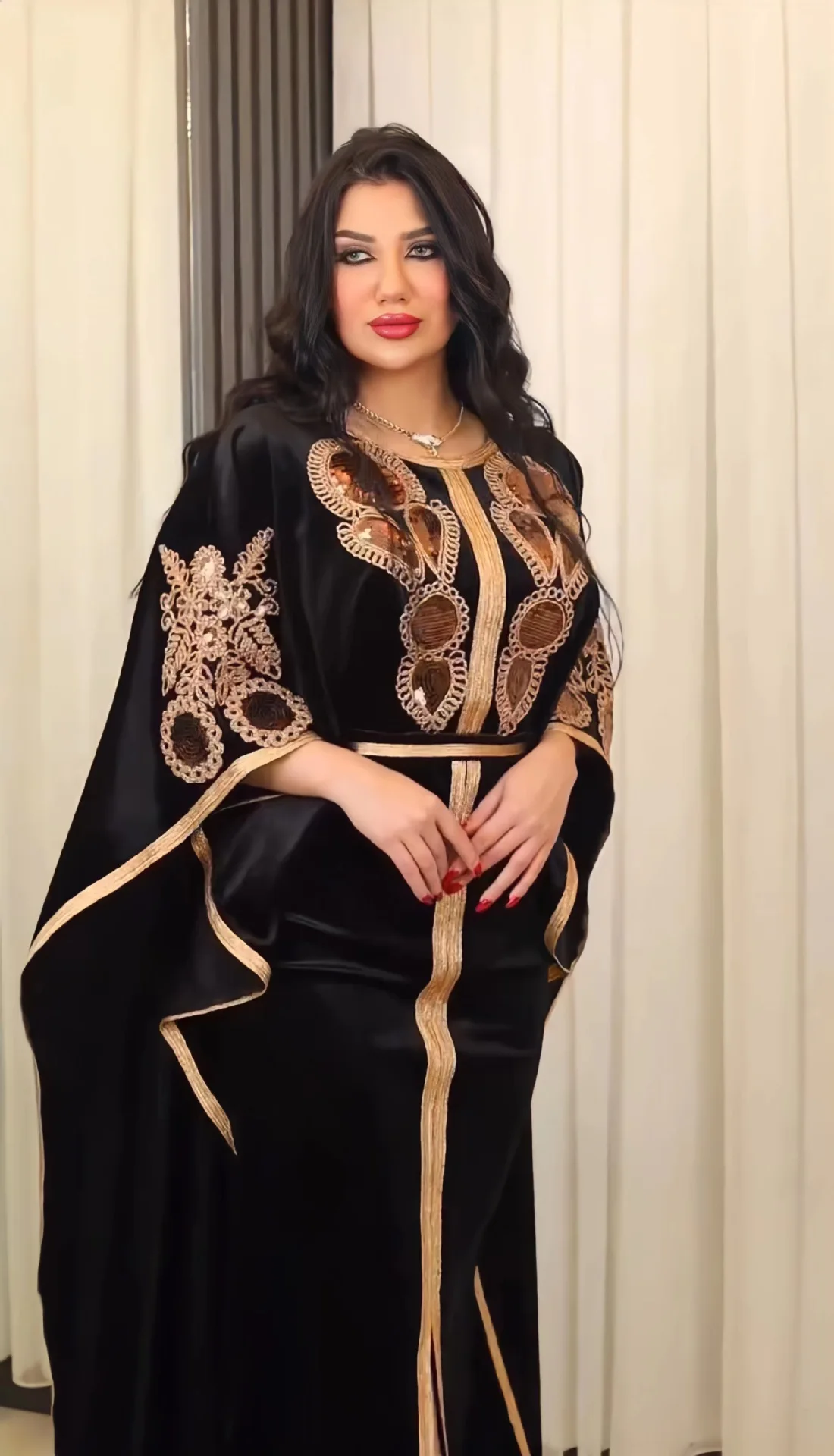 Eid Dresses Women 2023 Party Muslim Kaftan Embroidered Batwing Sleeve Dress Ramadan Abayas Caftan Jellabiya Elegant Vestidos