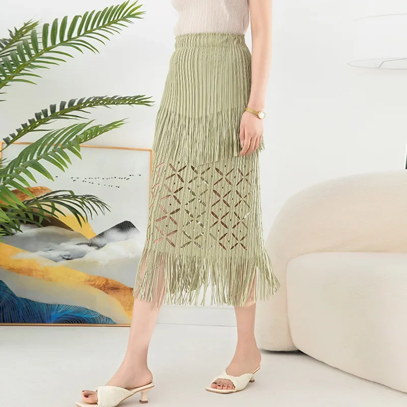 Design Skirt Women's 2024 Summer Fashion Temperament Elastic Waist Fringe Burning Flower Hip Pleated Skirt Women Miyake