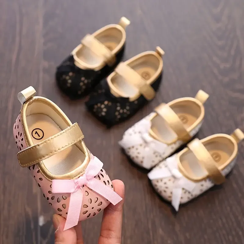 Elegante 0-18M pasgeboren PU-boogdecoratie babyschoenen Antislip stoffen zoolschoenen voor meisjes die partijen bijwonen Prinsessenschoenen eerst