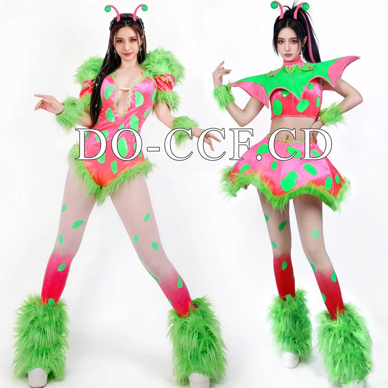 Green Exaggerated S…