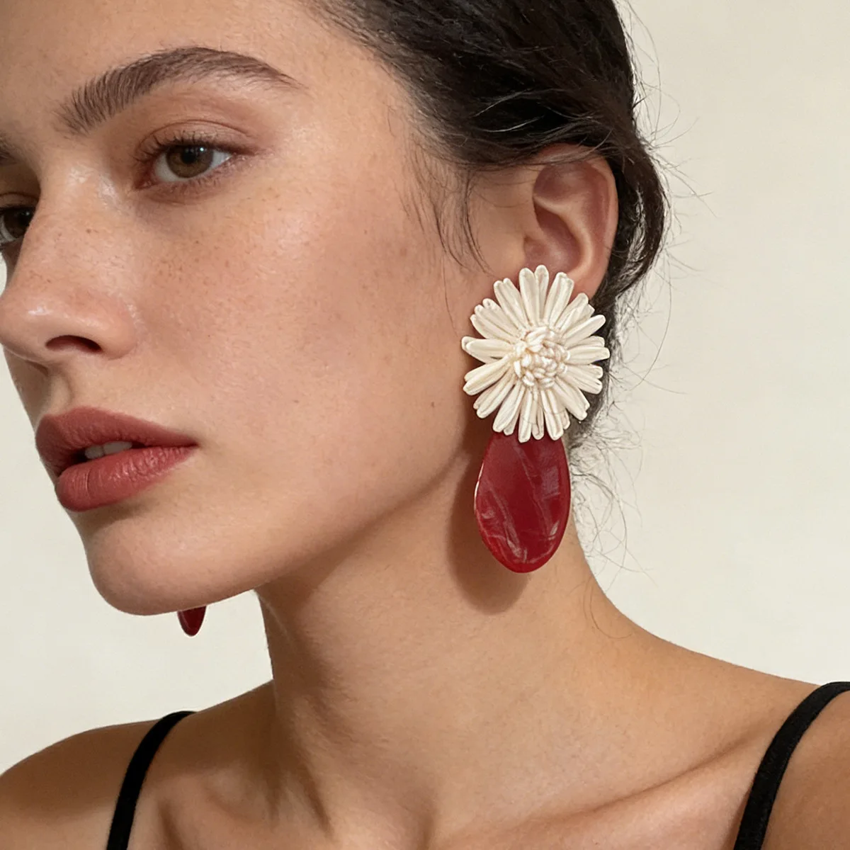 New Vacation Style Raffia Weave Acrylic Geometric Plate Exaggerated Earrings Niche Minimalist Fashion Ear Jewelry For Women