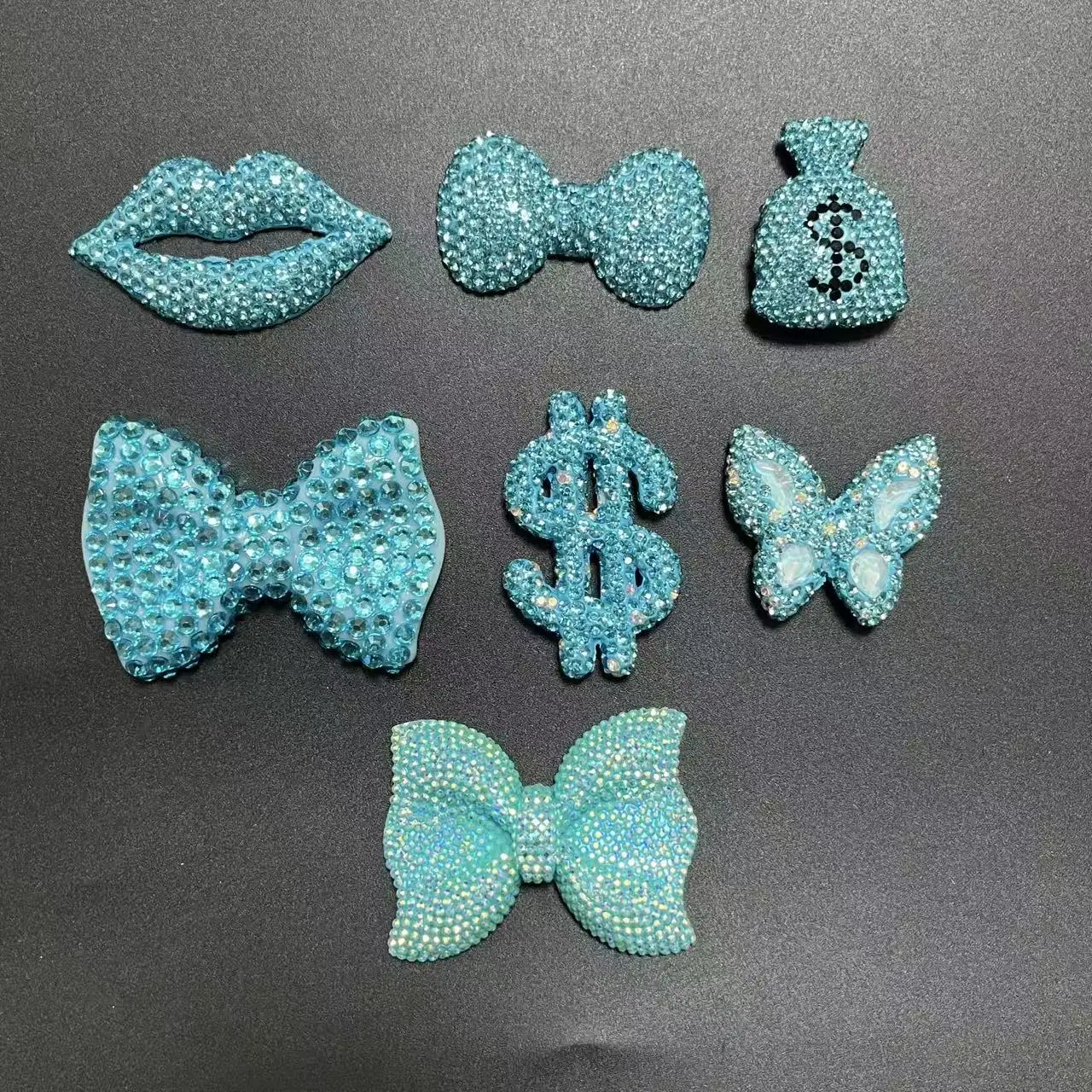 2개입 화려한 블루 립 보우 롤리팝 돈 상징 사랑 하트 라인스톤 장미꽃 레진 참 장식품 폰케이스 데코레이션