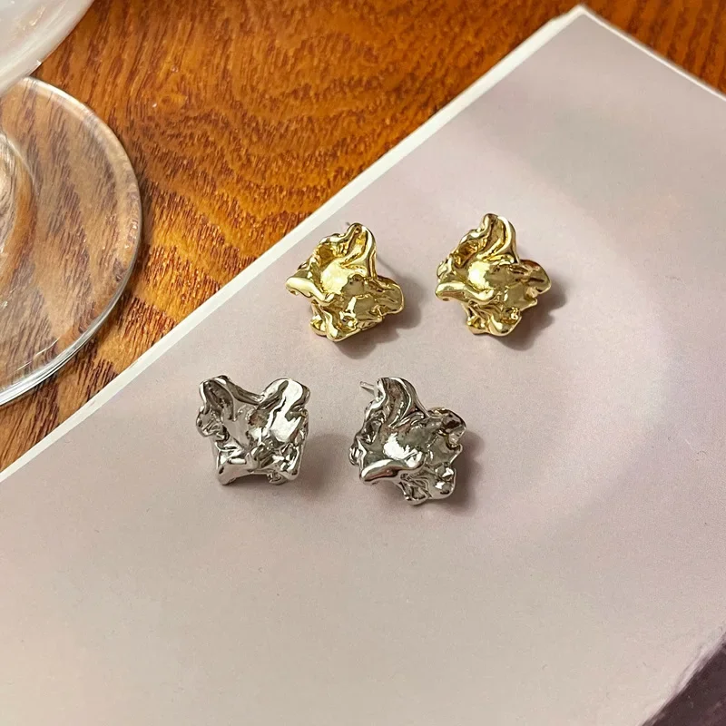 Trendy Gold Color Needle Earrings Simply Cute Metallic Geometric Small Stud Earrings for Women Fashion Jewelry Accessories Gifts