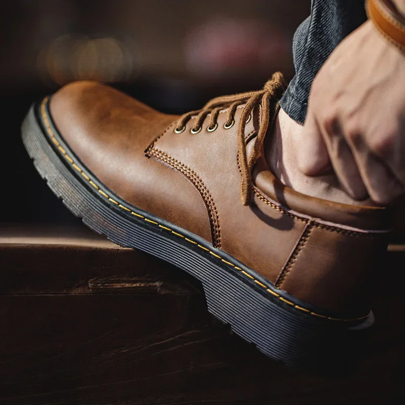 Maden-Chaussures britanniques en cuir véritable pour hommes, bottes de rinçage de travail décontractées, chaussures de sécurité basses de luxe, printemps, automne, extérieur, designer