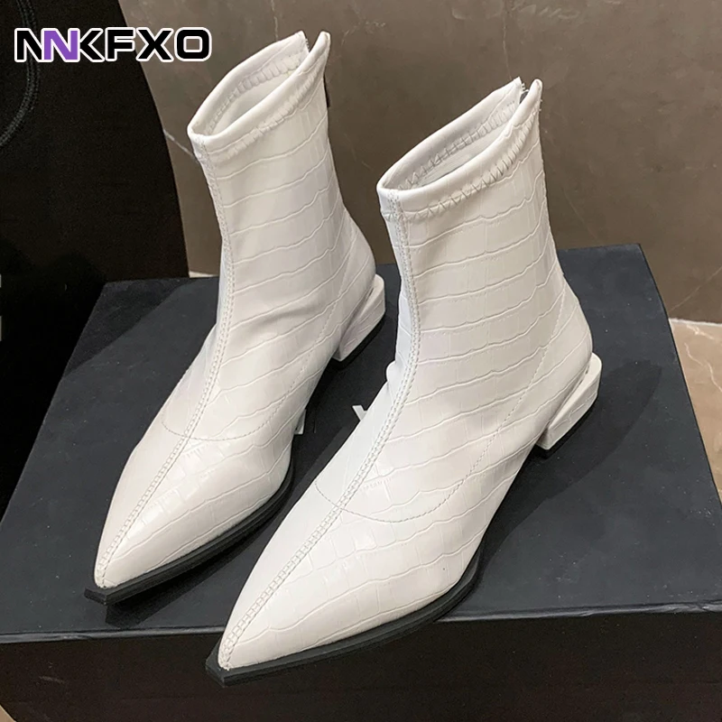 

2023 Women's New Ankel Boots Classic Versatile Autumn Winter Short Boots Pointed Toe Square Heels Boots Rear Zipper Boots QB265