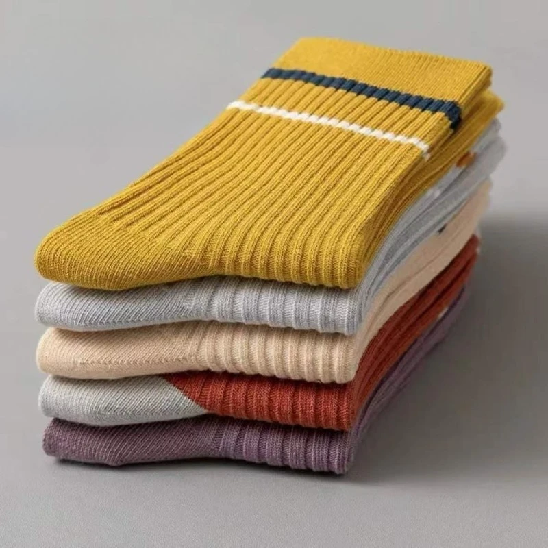 1/5 Pairs Color Blocking Design Casual and Comfortable Women's Mid Tube Socks Spring and Autumn Fashion Versatile Women's Socks