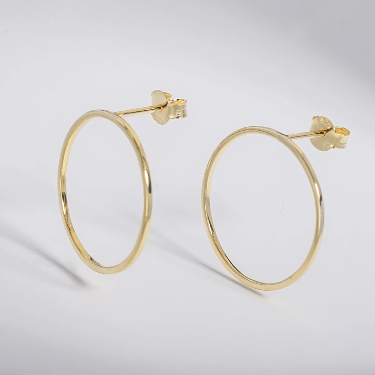 

Серьги-гвоздики из стерлингового серебра 925 пробы с позолотой 14K, открытые круглые, для женщин, гипоаллергенные, минималистичные, элегантные, ювелирный подарок