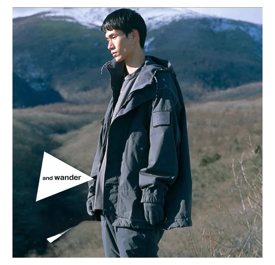 

Thiened Parka Jaet Lamb Fur Inner Youth Outerwear Coat for Men And Women with Hood Long Sve Zipper Closure Color