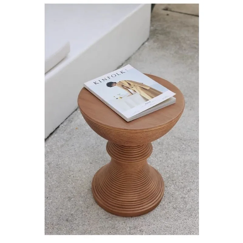 

Imitation wood grain edge few modern simple log color round retro sofa Nordic design art living room