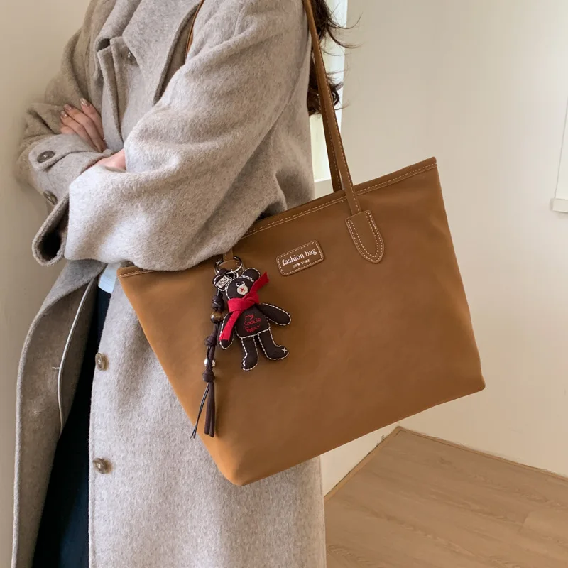 

Новая винтажная женская большая сумка 2025 года, большая вместительная сумка через плечо, текстурированная кожаная сумка в стиле ретро, просторная и элегантная