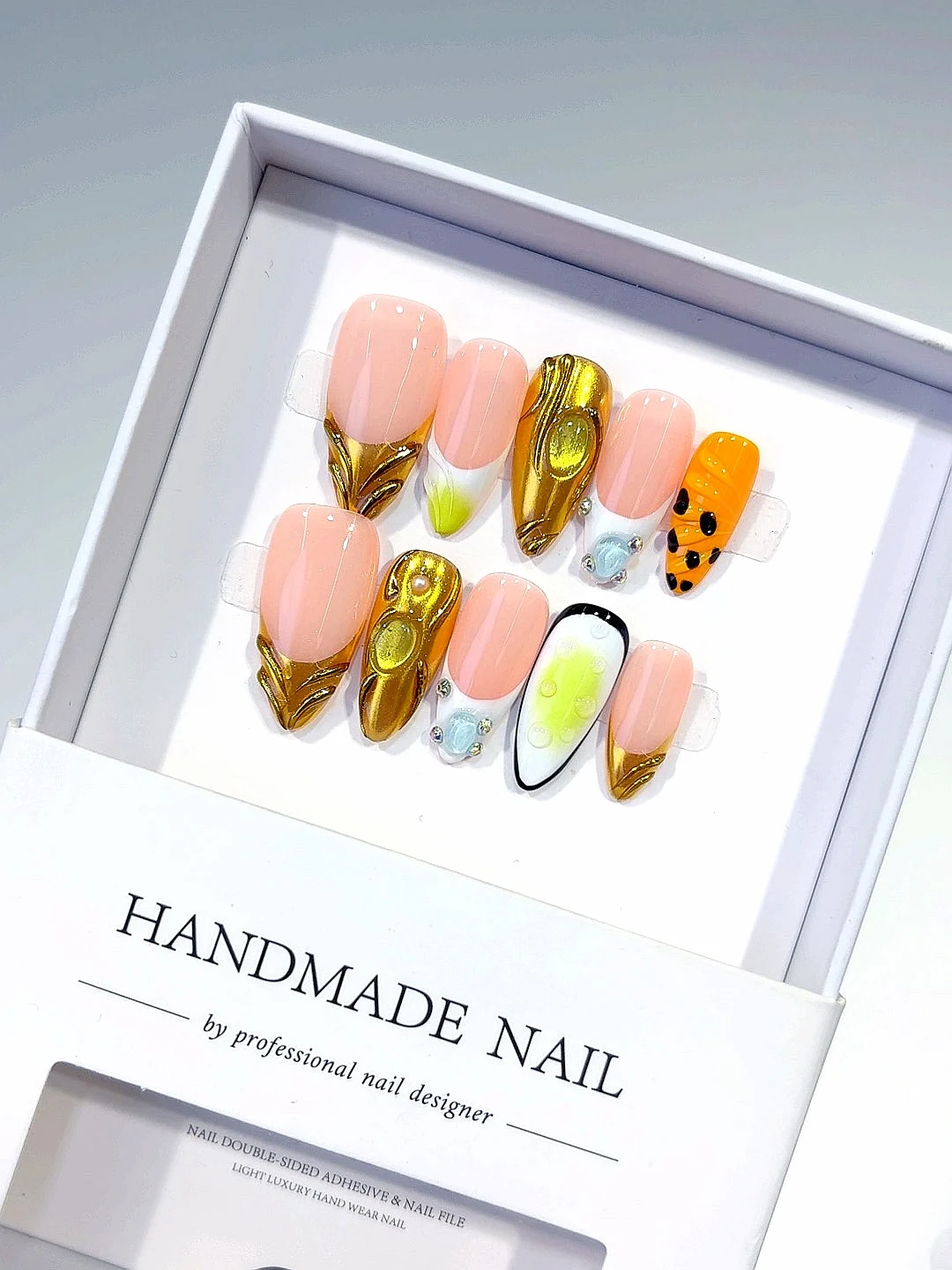 

3D-резной оранжево-желтый пресс для ногтей, длинные миндалевидные глянцевые накладные ногти разных цветов (D505)