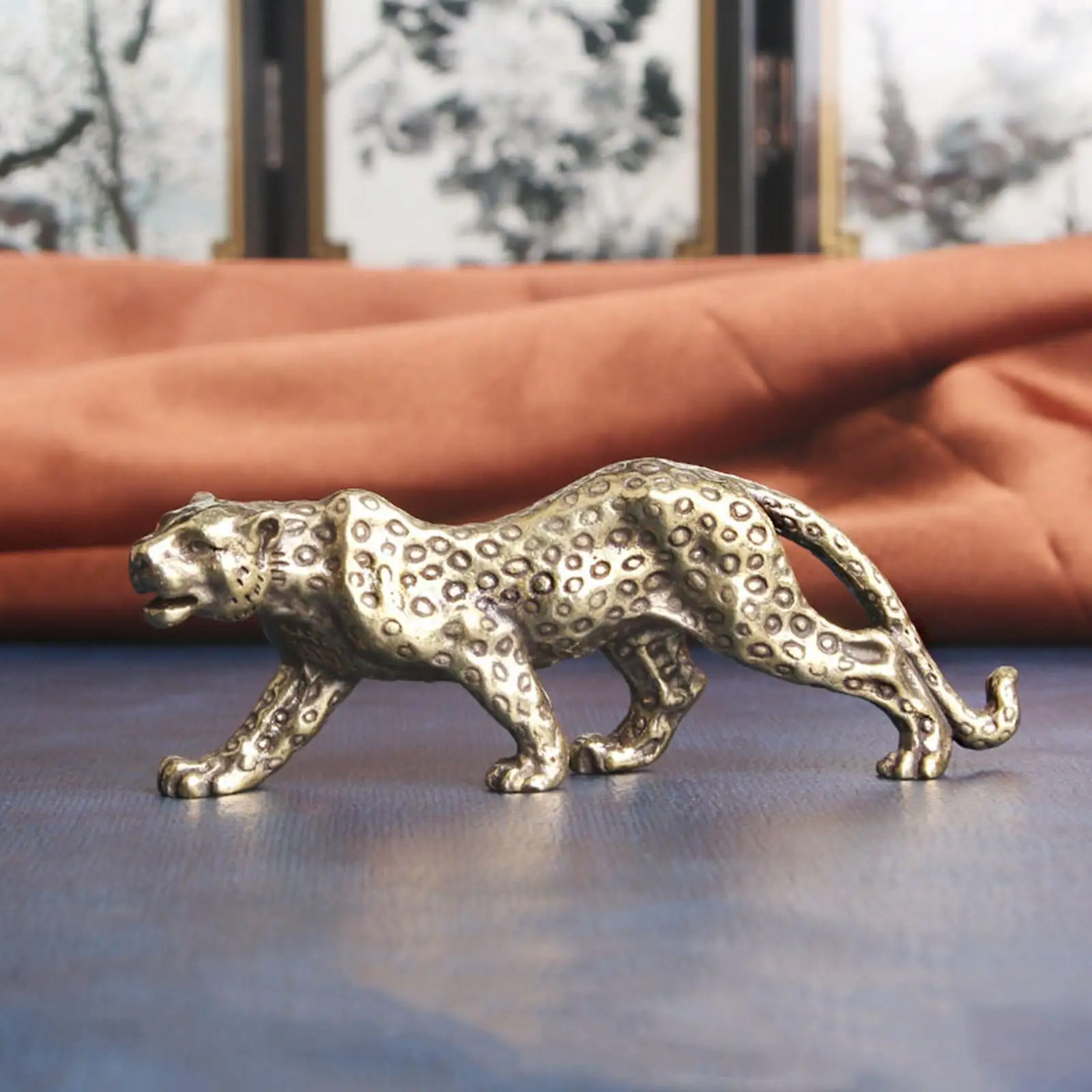 Leopard Statue Panther Figurines Copper Handcrafted Collectible Ornaments Cute Animal Sculpture for Home Office Tabletop Decor