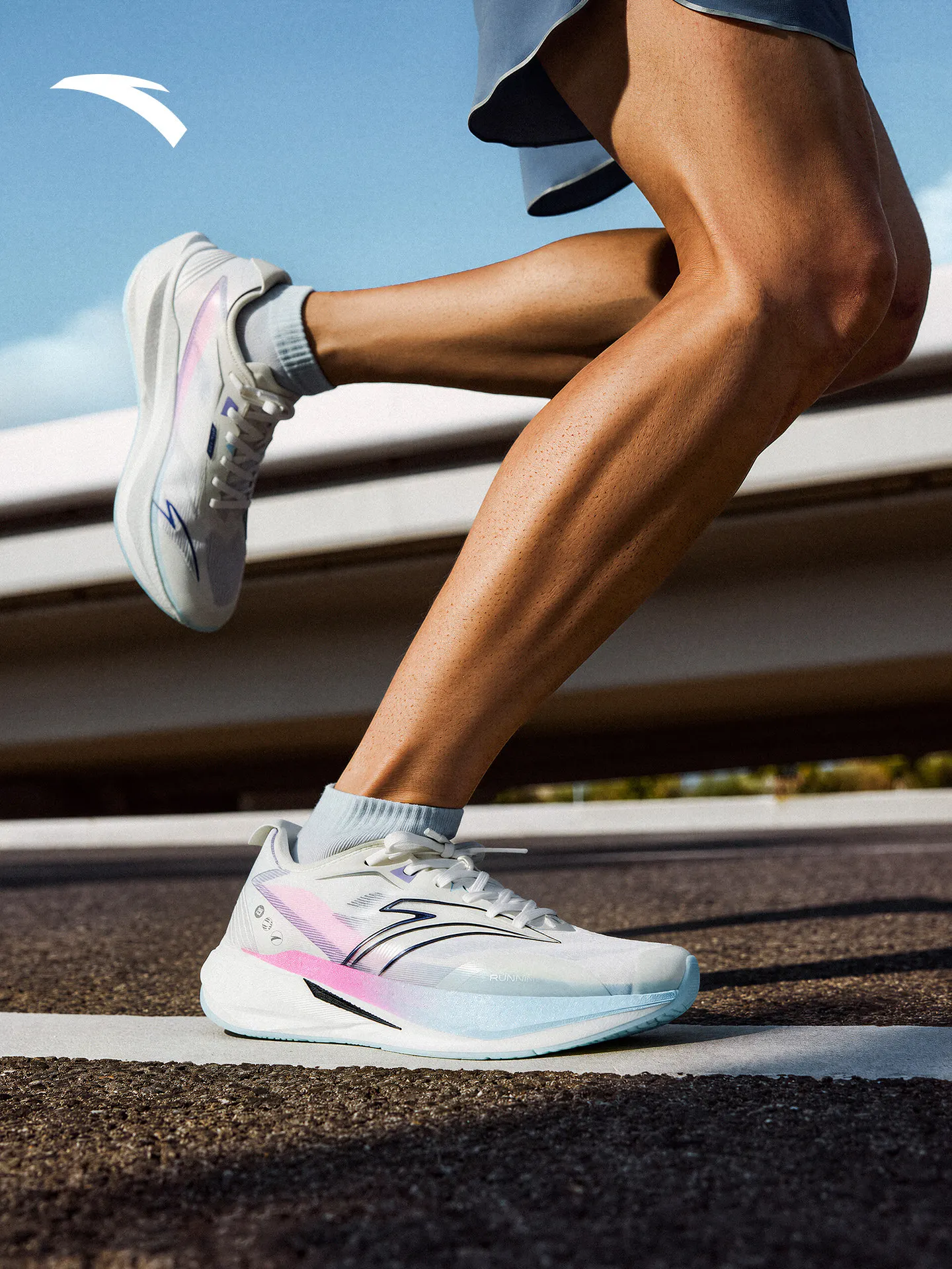 ANTA [Extreme Shadow] Training Breathable Professional Running Shoes Wear resistant Gripping Men's Sports Shoes