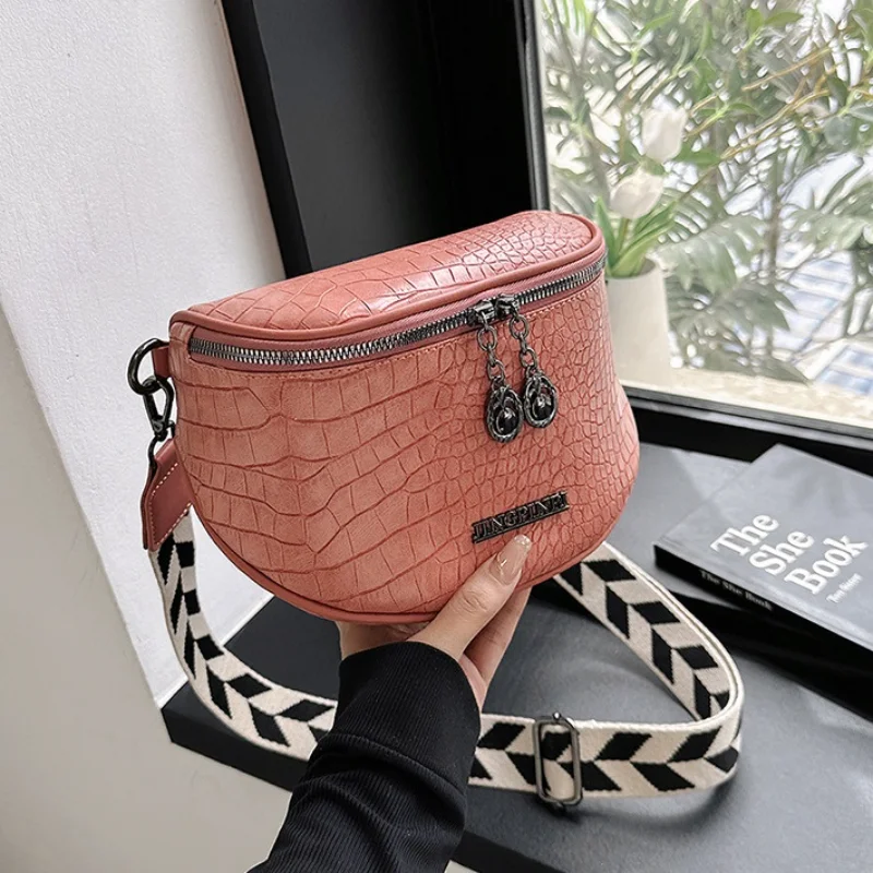 Vintage Crocodile Pattern PU Leather Fanny Packs For Women Luxury Chain Zipper Crossbody Bag Female Waist Pack Ladies Chest Bag