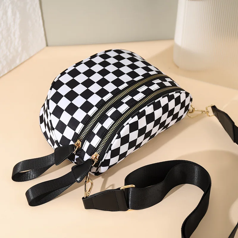 

Шикарная женская сумка через плечо в виде шахматной доски 2024, просторная сумка через плечо на молнии, многофункциональная сумка для работы и выходных ​