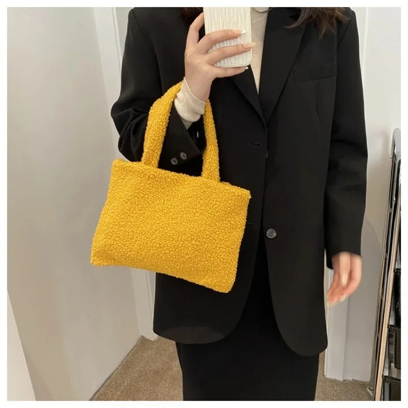Women's Winter Large-Capacity Crossbody Bag Korean Style Soft Shoulder Tote Imitation Lambskin Under-Arm Commuter Bag