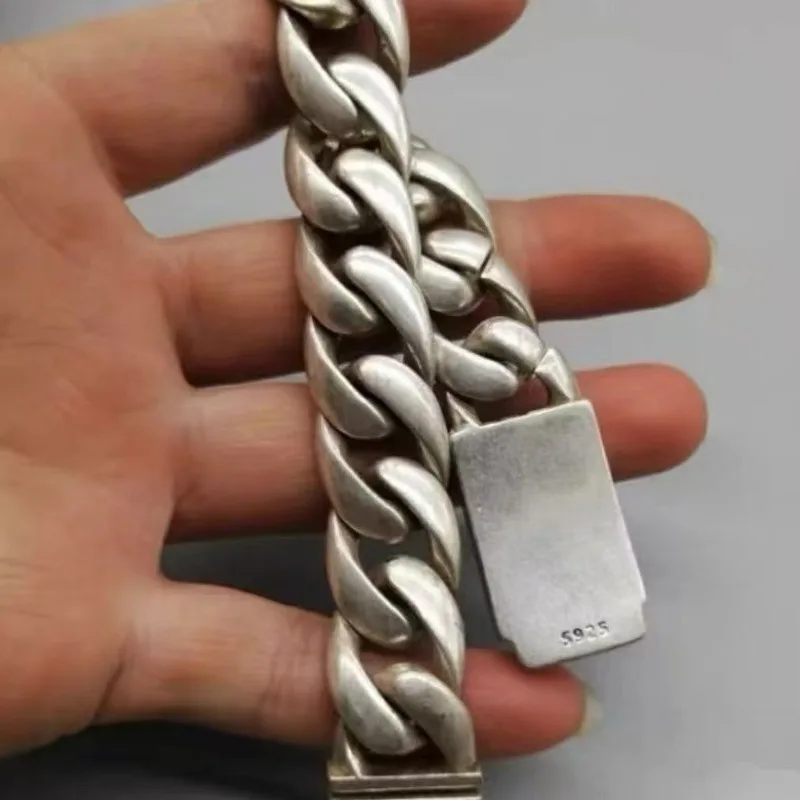 Classic Tibetan Silver Fashion Bracelet with Personalized Simplicity and Exquisite Craftsmanship Jewelry