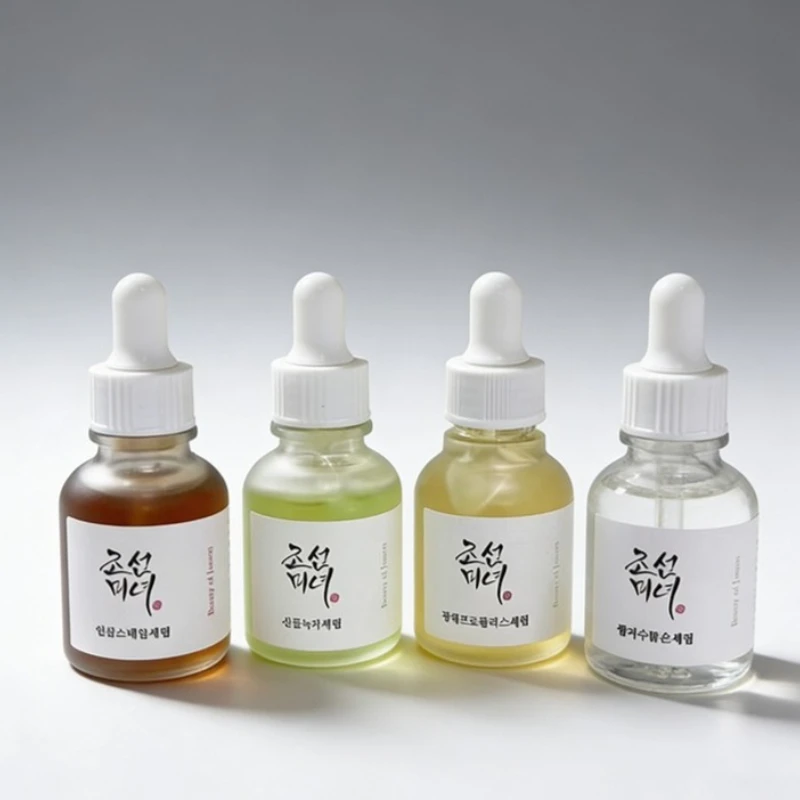 

Корейская эссенция Beauty of Joseon с зеленым чаем, женьшенем, белым рисом и медом: увлажняющая, антиоксидантная и восстанавливающая кожу.