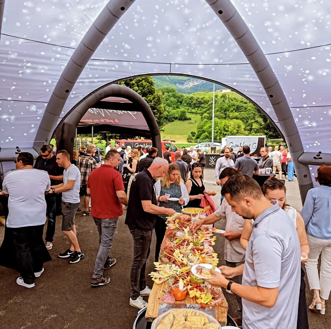 4x4 10x20 20x20, 2,6,12,20 Person Roof Big Blow Up Tent For Event, Air Sealed Inflatable Canopy Gazebo Tent Aufblasbares Zelt view 3