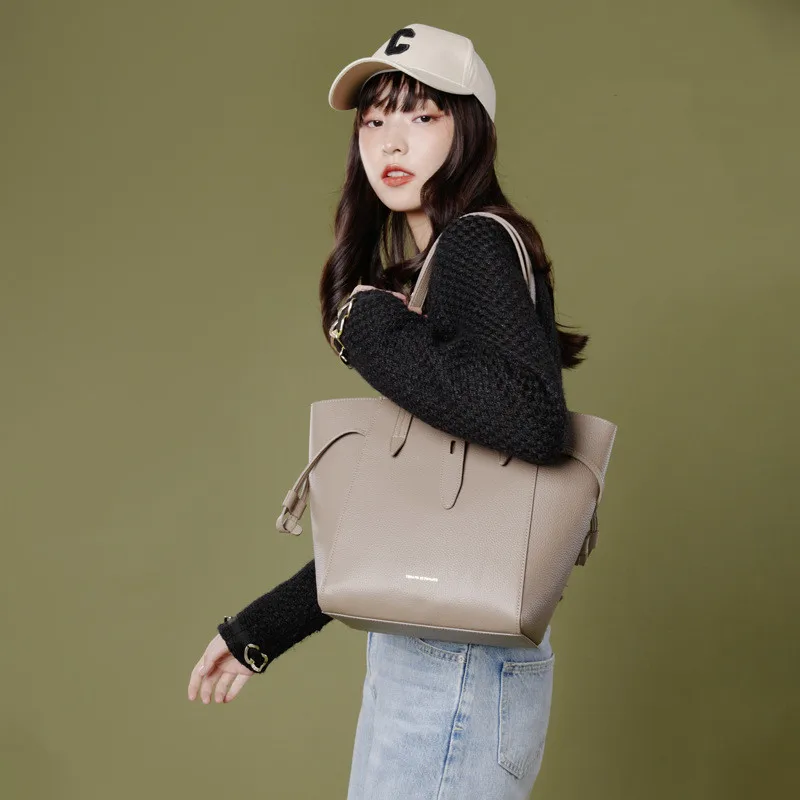 D4-TP2021071,Cowhide Material Luxury Female Shoulder Crossbody Handbag Tote Waist  Belt Chest Travel School Bag Backpack