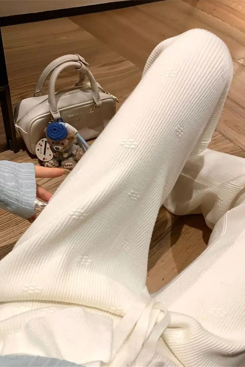 

2025 New Autumn and Winter Casual Solid Color Three-dimensional Elastic Waist Ribbed Bell-Bottoms Long Trousers Pants CQ40